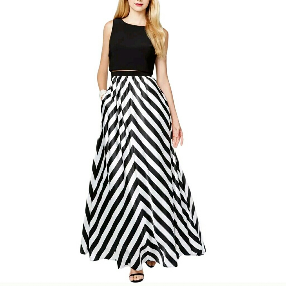 BETSY AND ADAMS BEAUTIFUL POCKET BLACKWHITE DRESS